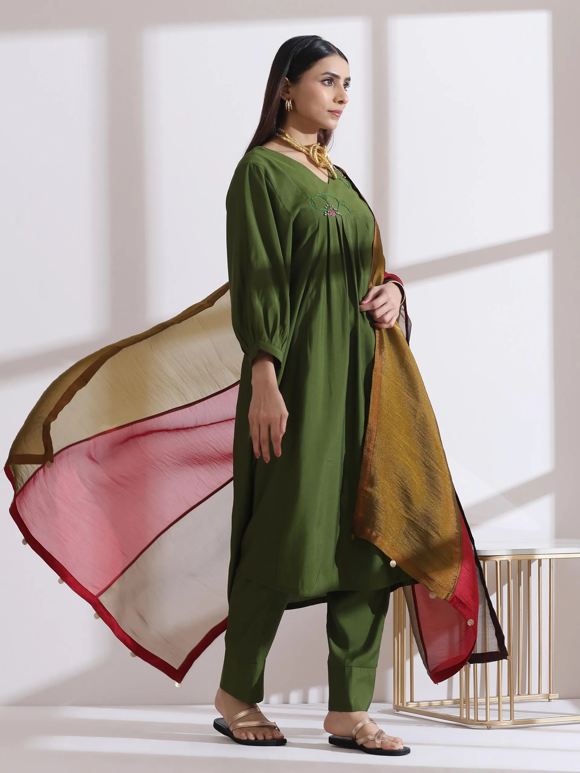 1 Pc Dupatta - Banarasi Tissue 3 Colour Dupatta