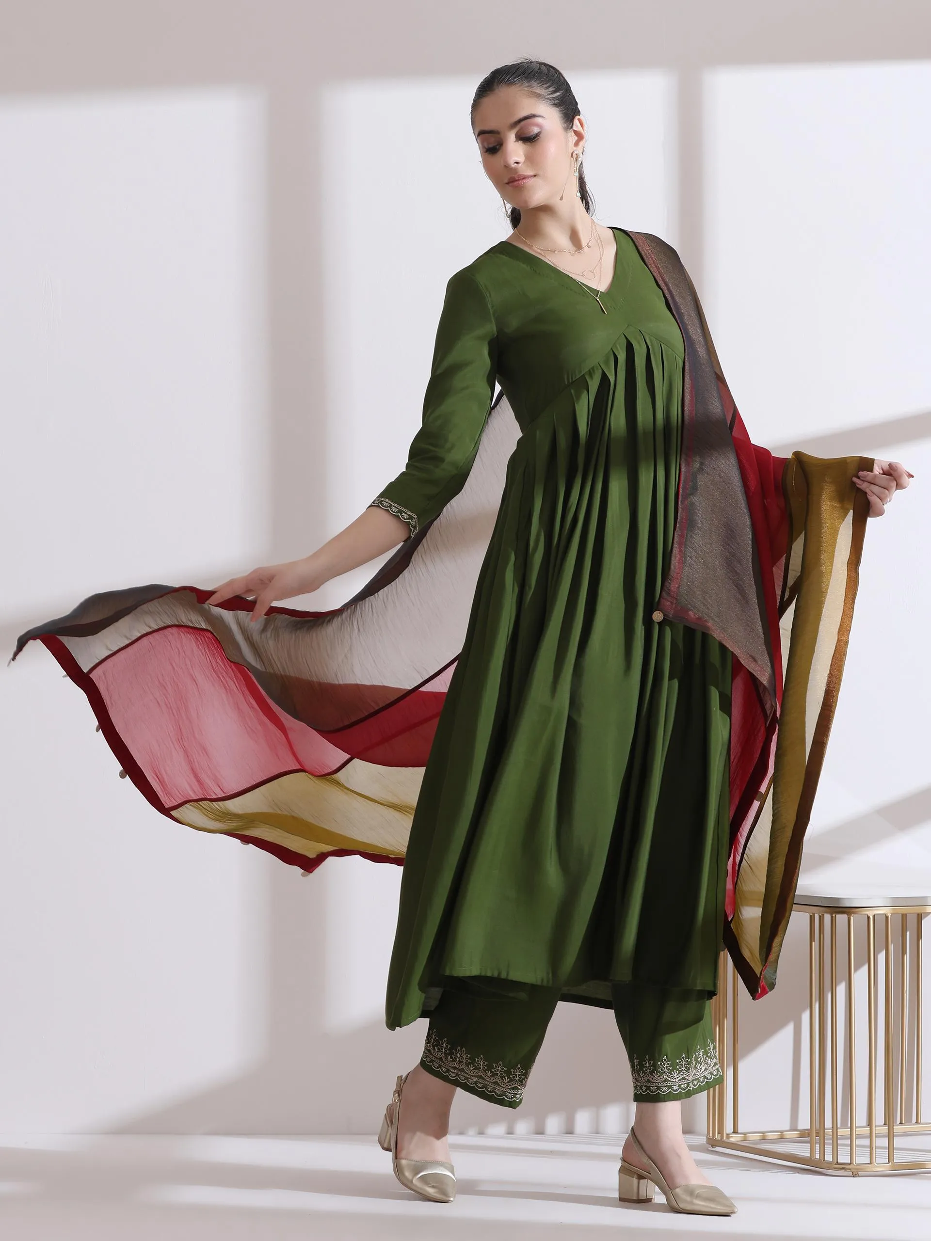 1 Pc Dupatta - Banarasi Tissue 3 Colour Dupatta