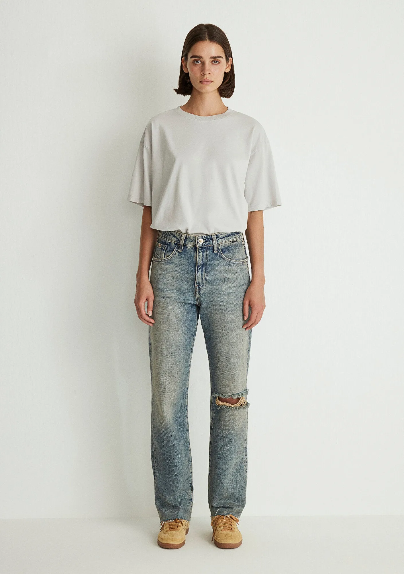 Barcelona Light Ripped College Jean Pants
