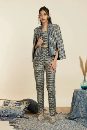 BLUE SCALLOP EMBROIDERED NOOR JACKET SET