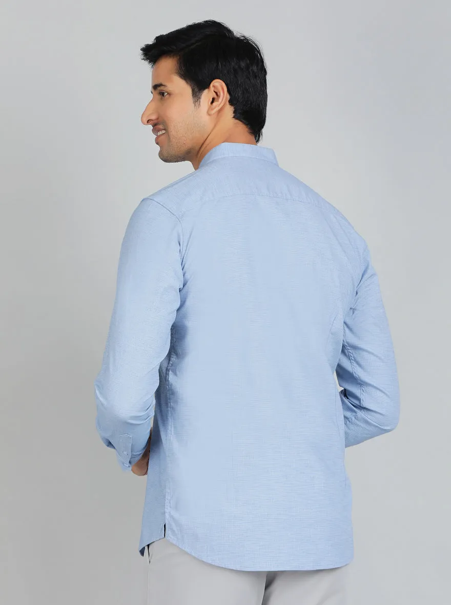 Blue Solid Slim Fit Casual Shirt | JadeBlue