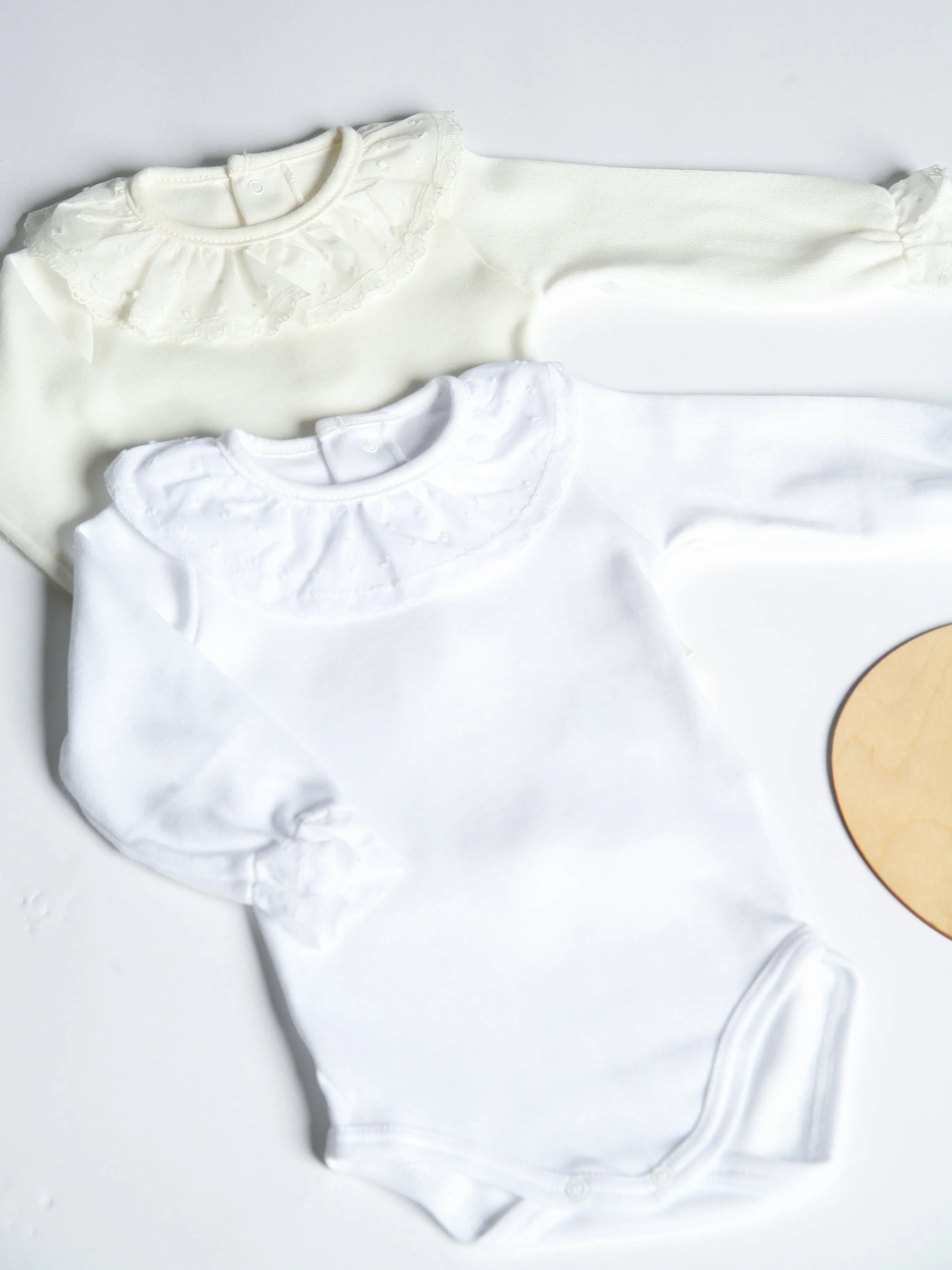 Calamaro White Plumetti Frill Collar Vest