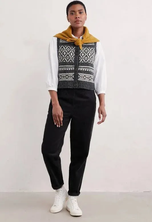 CASTWORK VEST - SHINGLE BAR ONYX ARAN