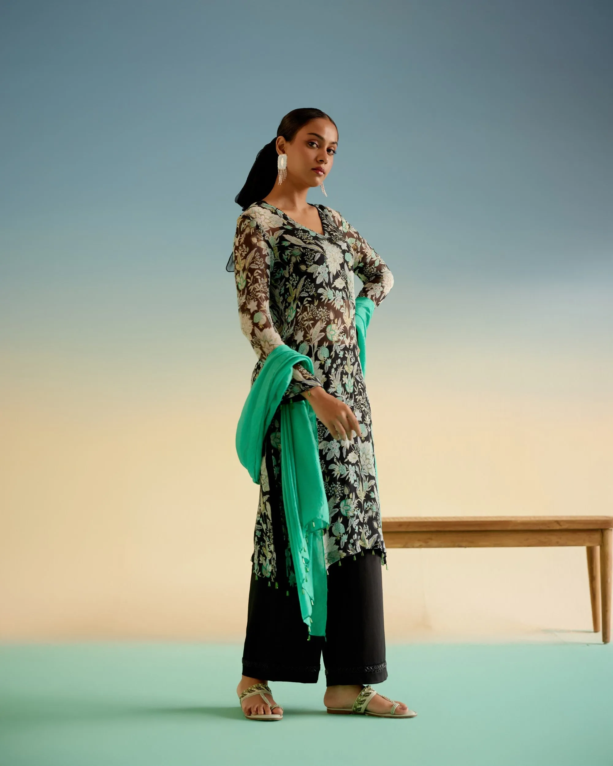 Dahlia Kameez Set