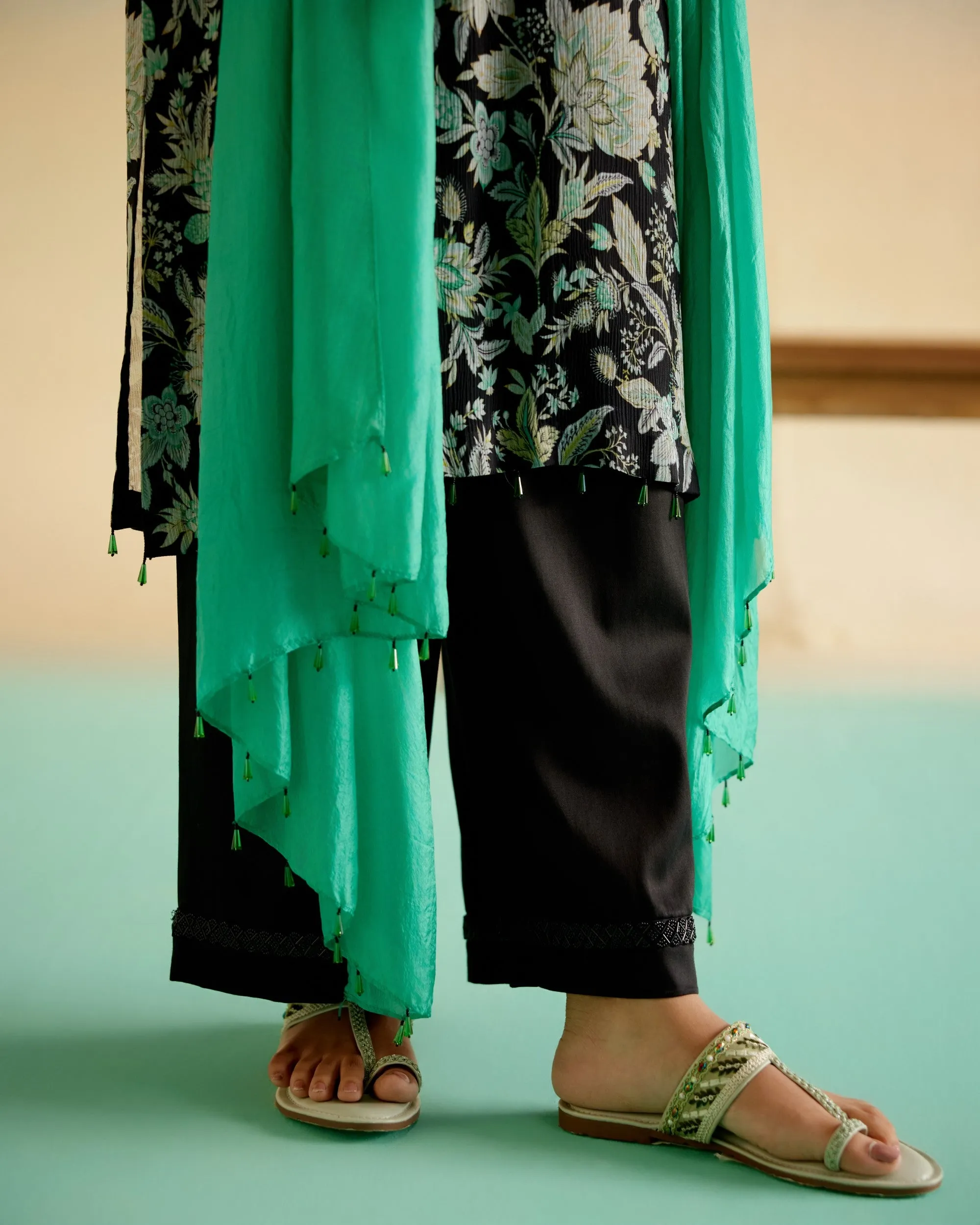 Dahlia Kameez Set