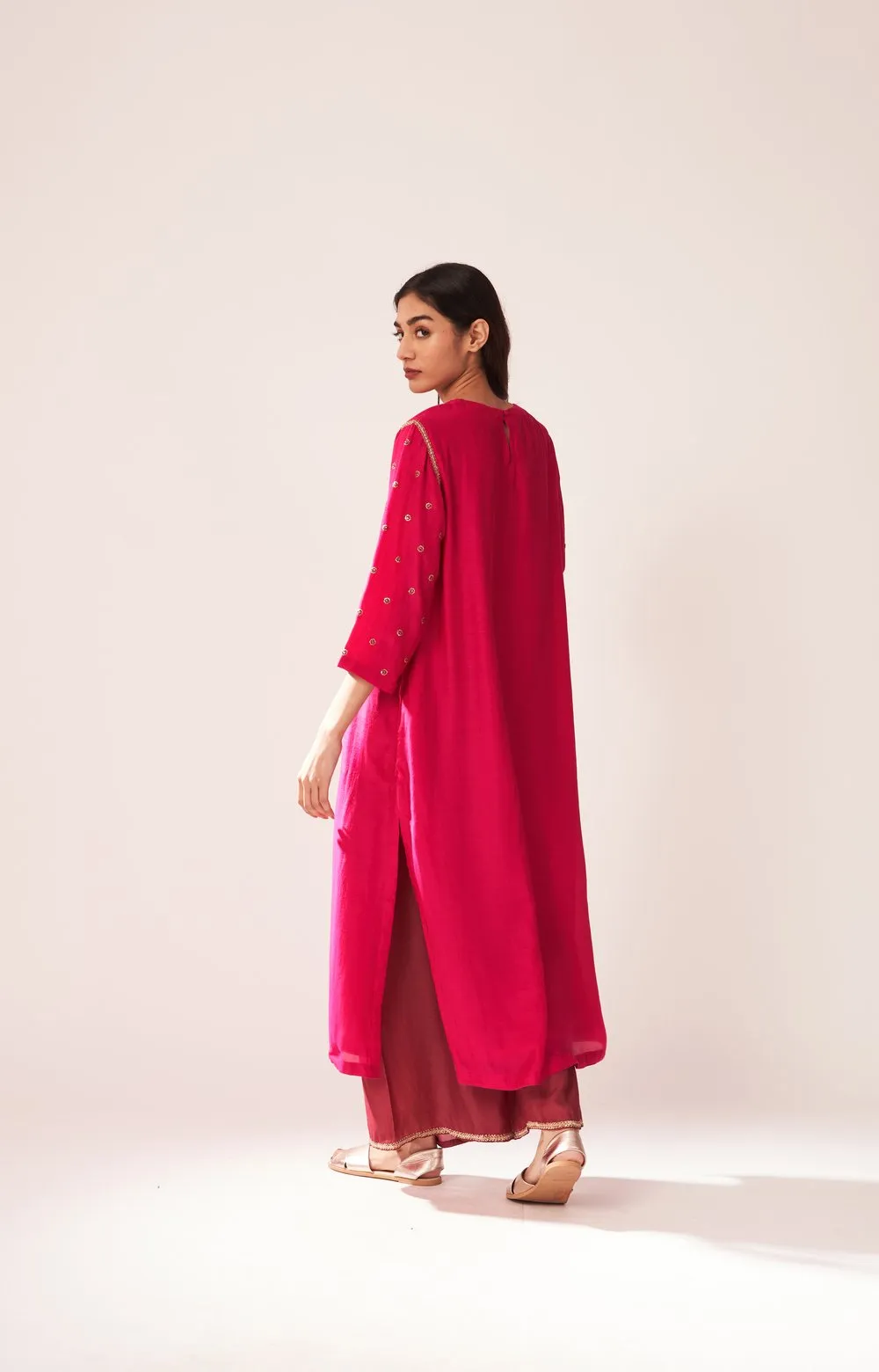 Dot   I   Kurta-Pants-And-Dupatta-2