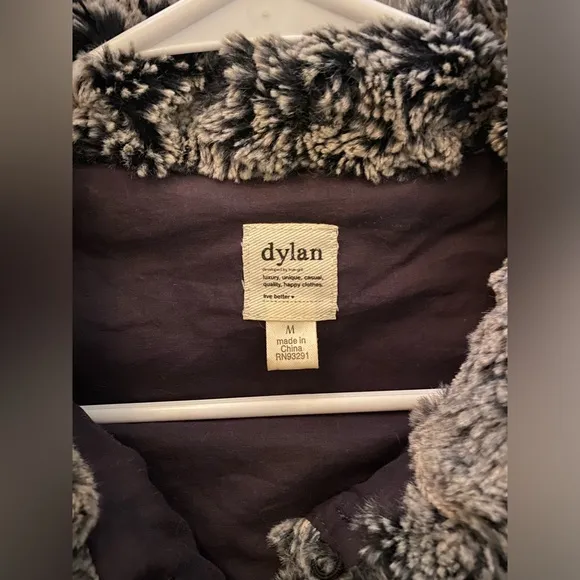 Dylan furry vest