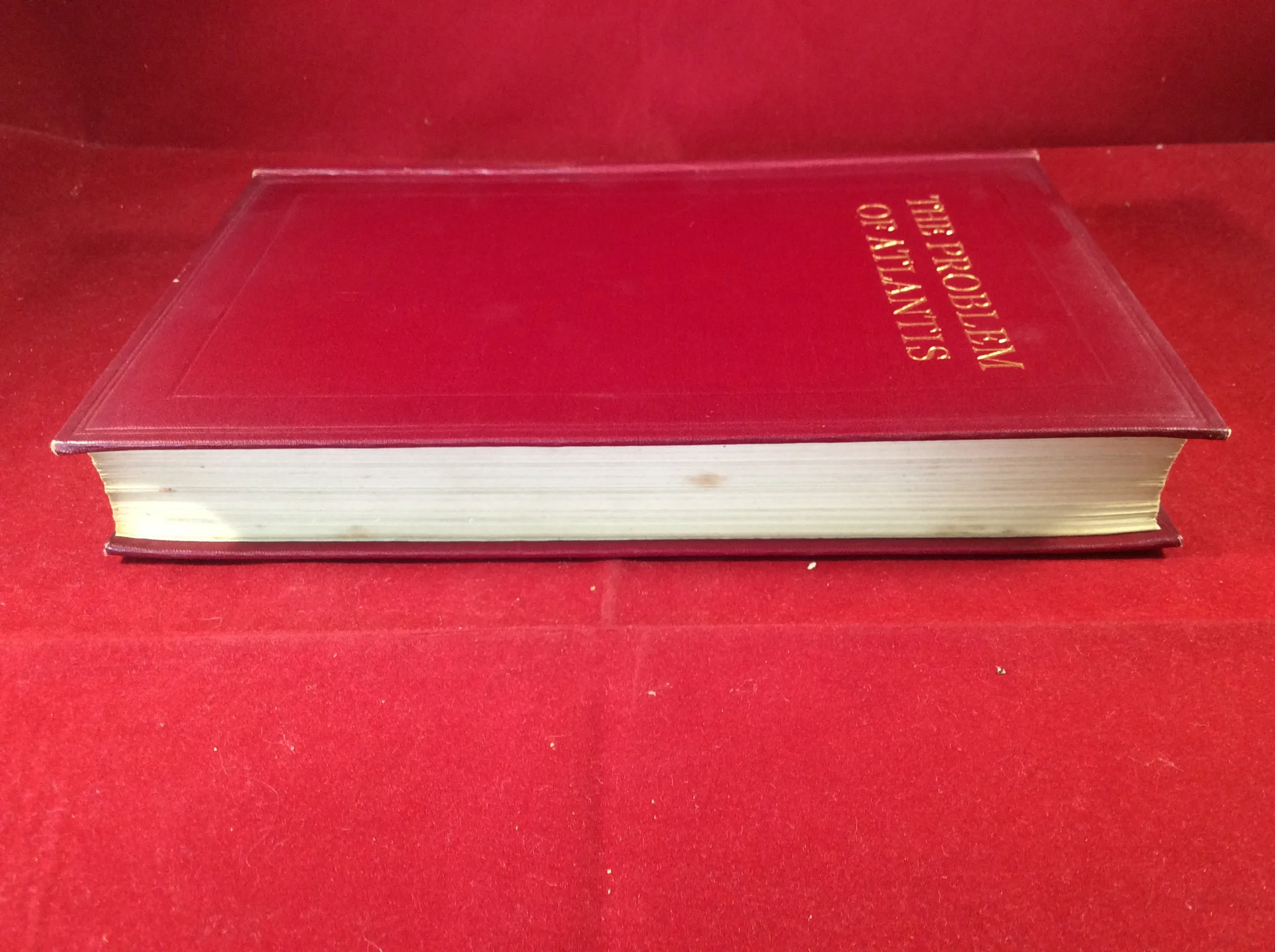 Lewis Spence, The Problem of Atlantis, Rider & Co., 1924.