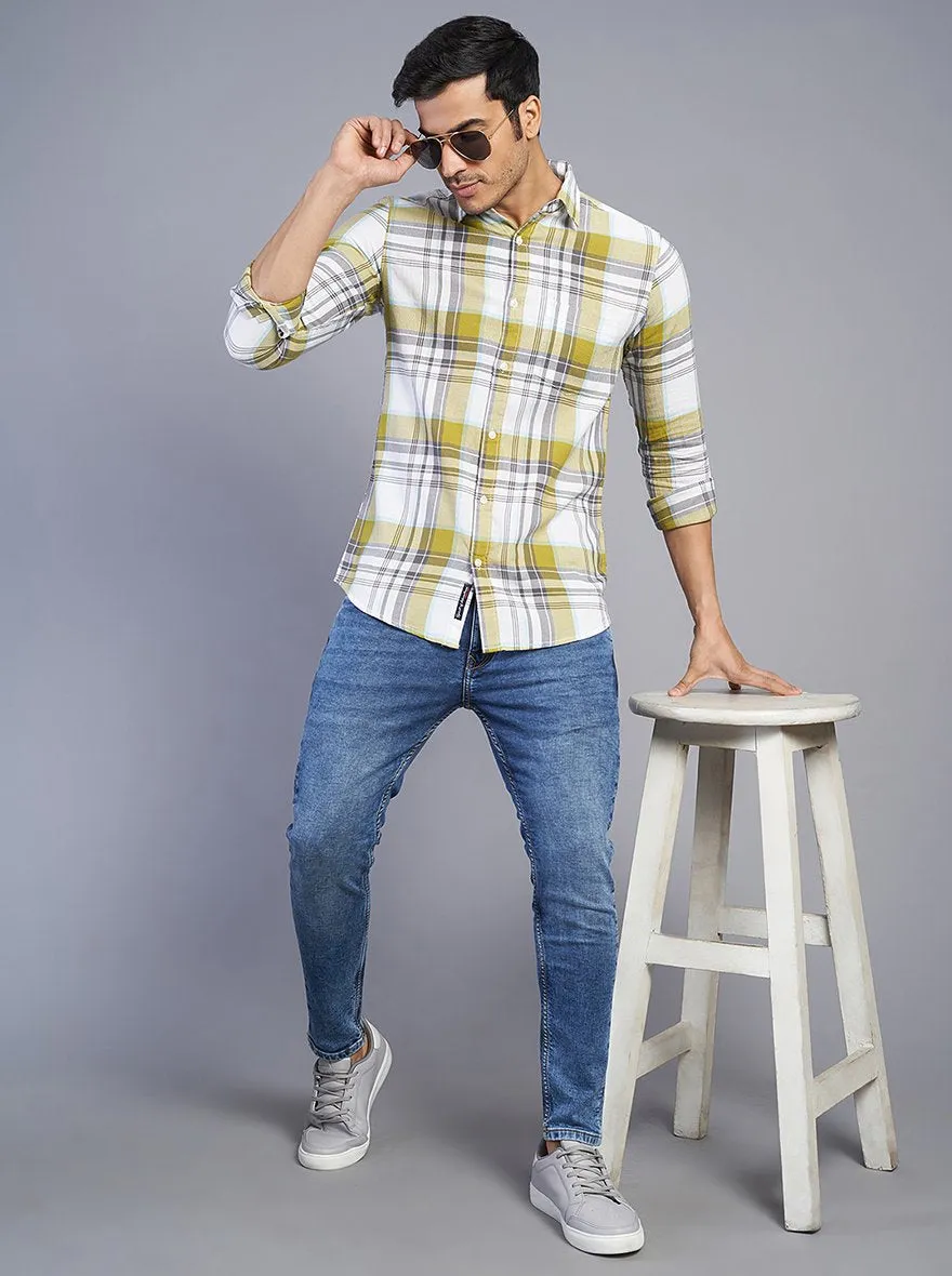 Light Green Checked Slim Fit Casual Shirt | JadeBlue