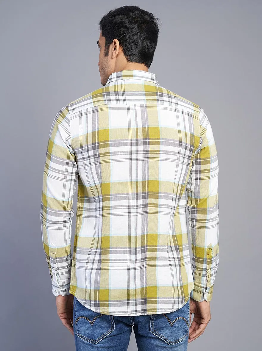 Light Green Checked Slim Fit Casual Shirt | JadeBlue