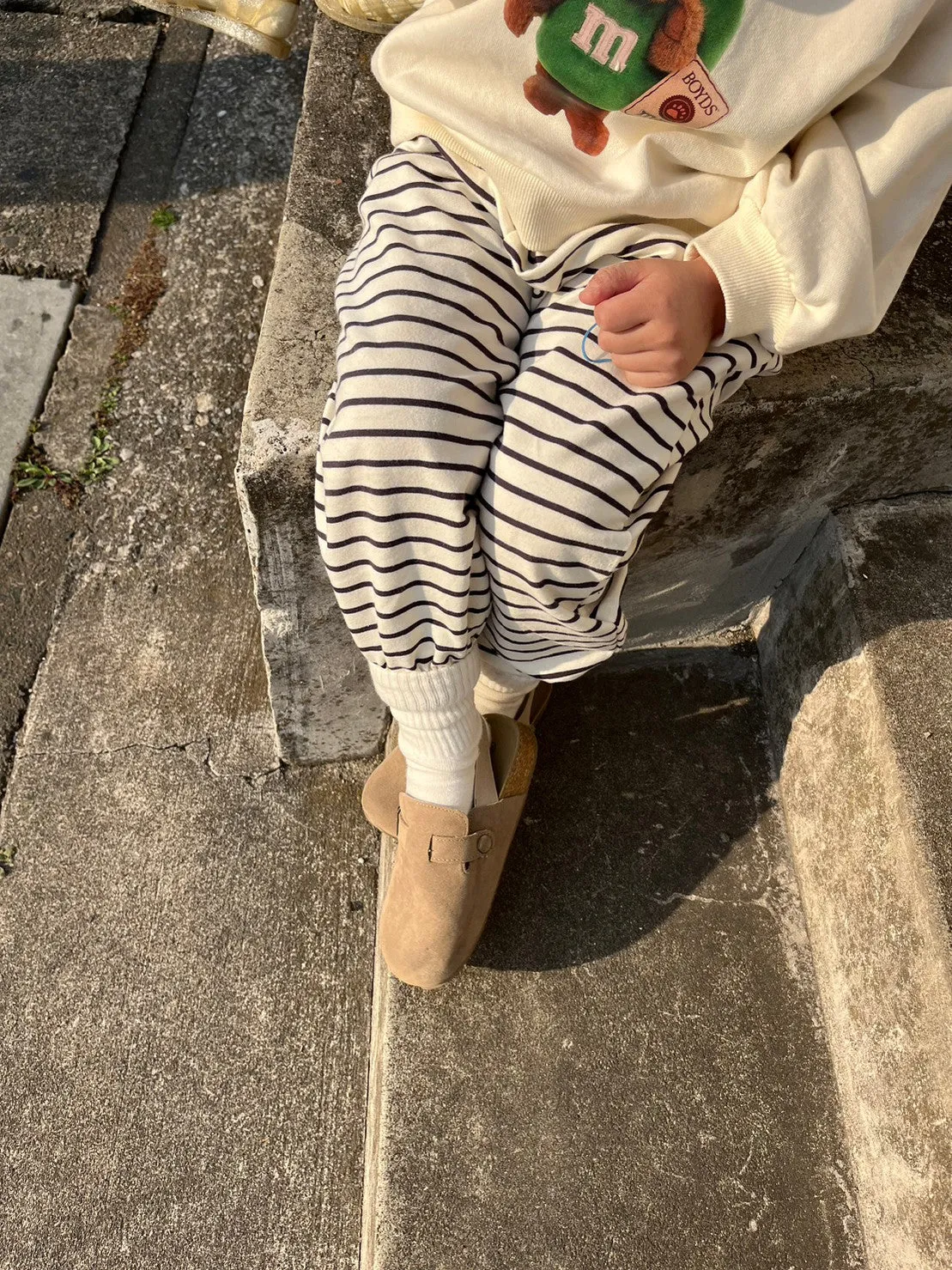 light jogger pants