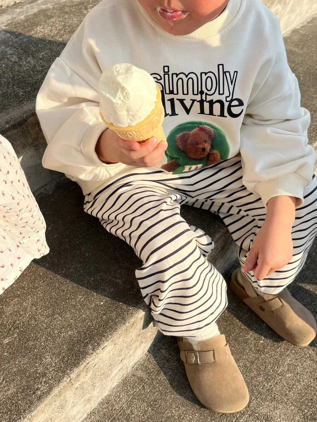 light jogger pants