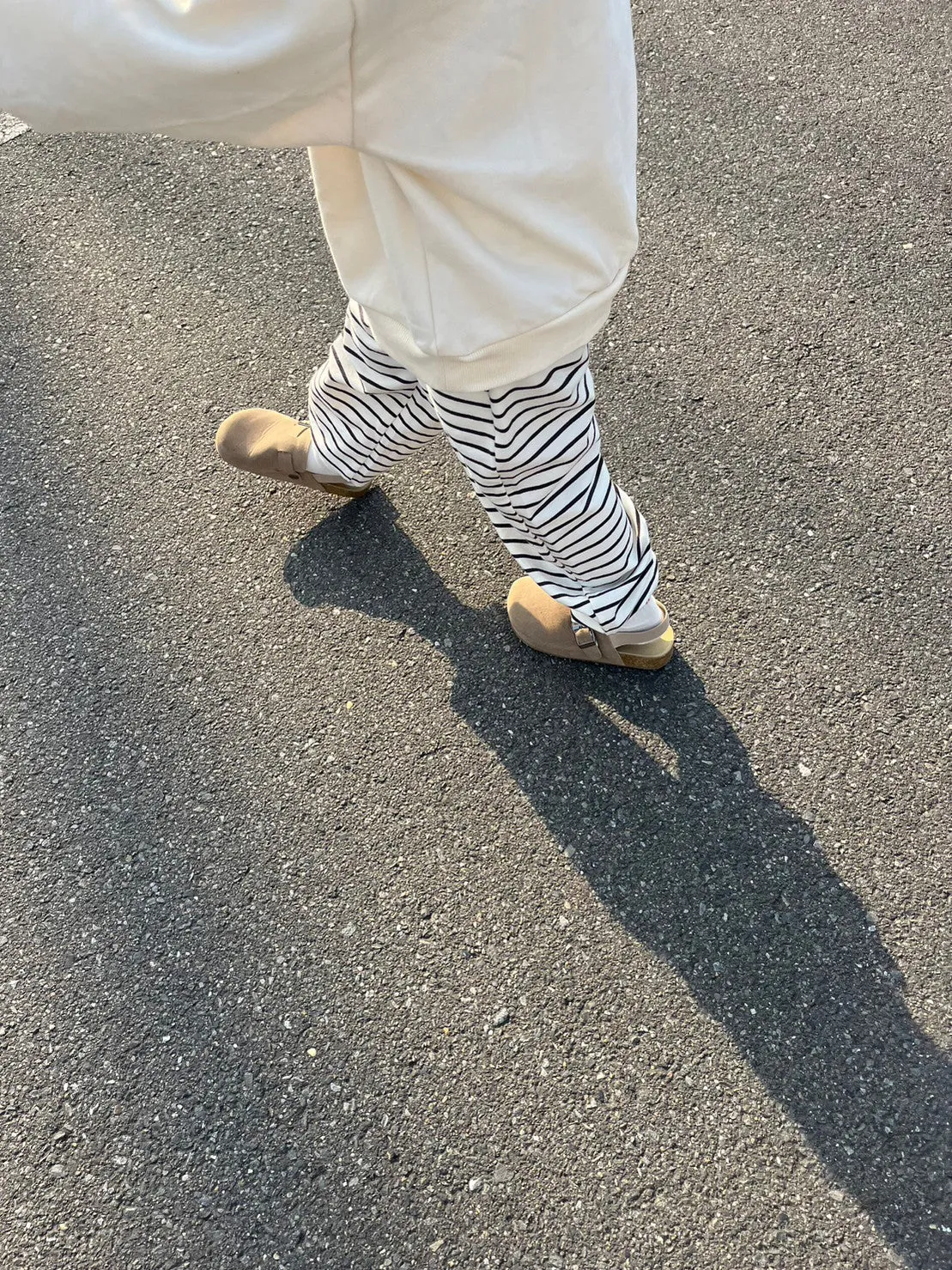 light jogger pants