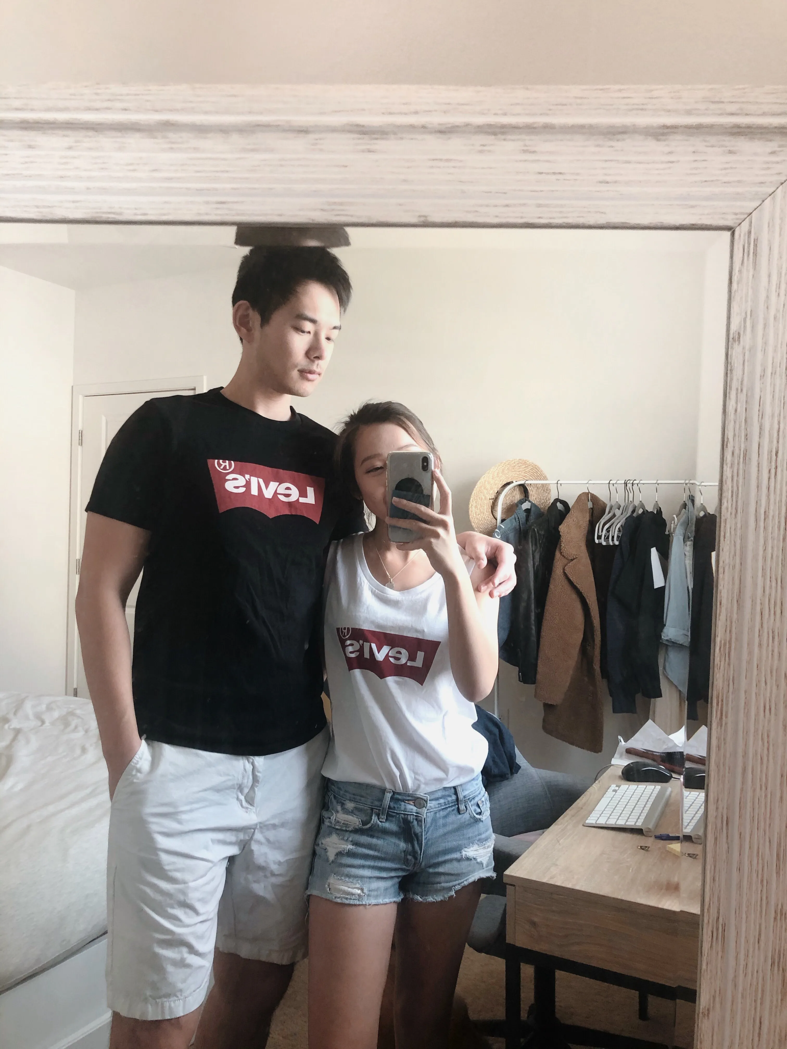 Logo Tee