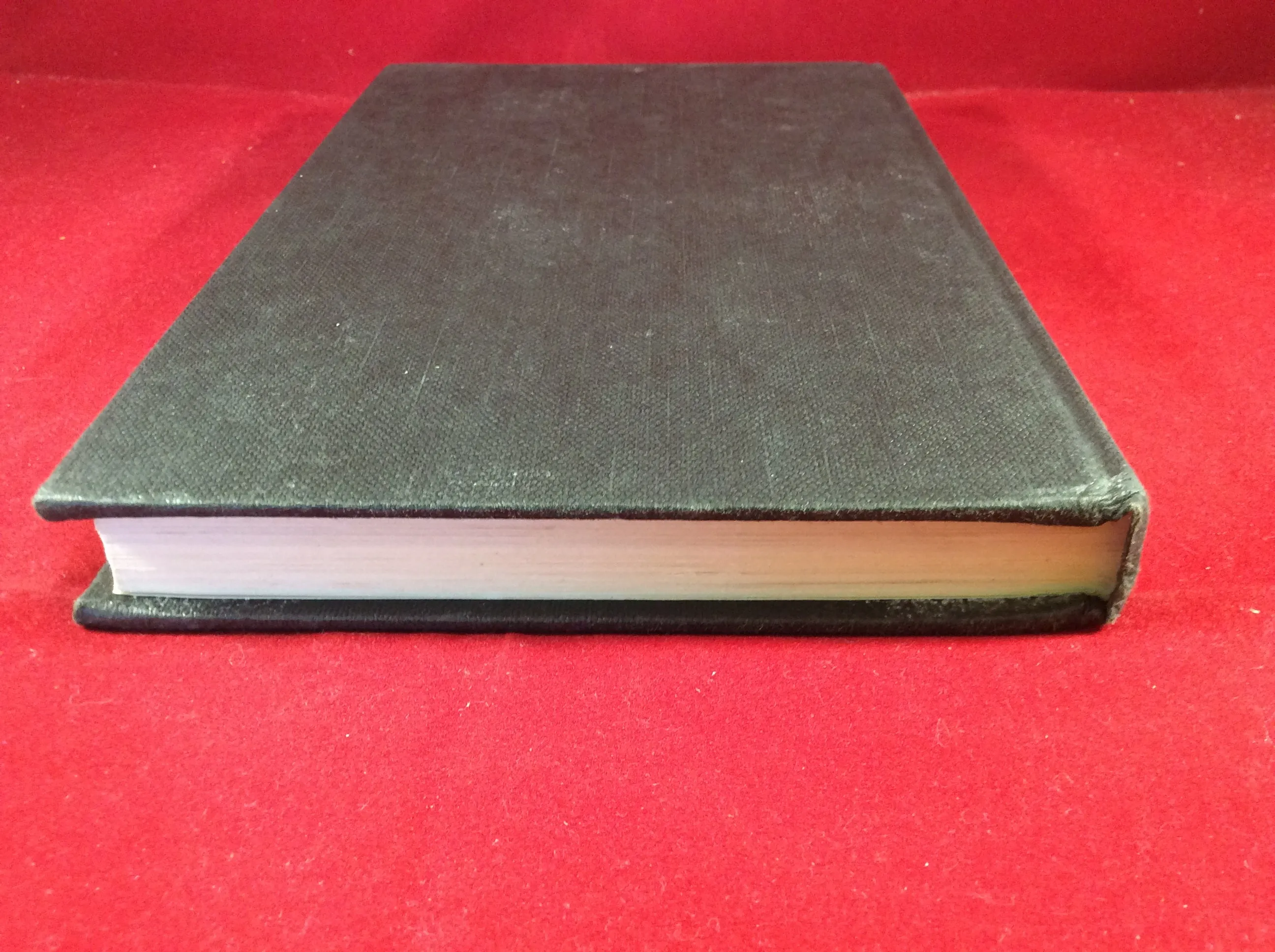 Mary Williams, Where No Birds Sing: Stories of the Macabre, William Kimber, 1978, First Edition