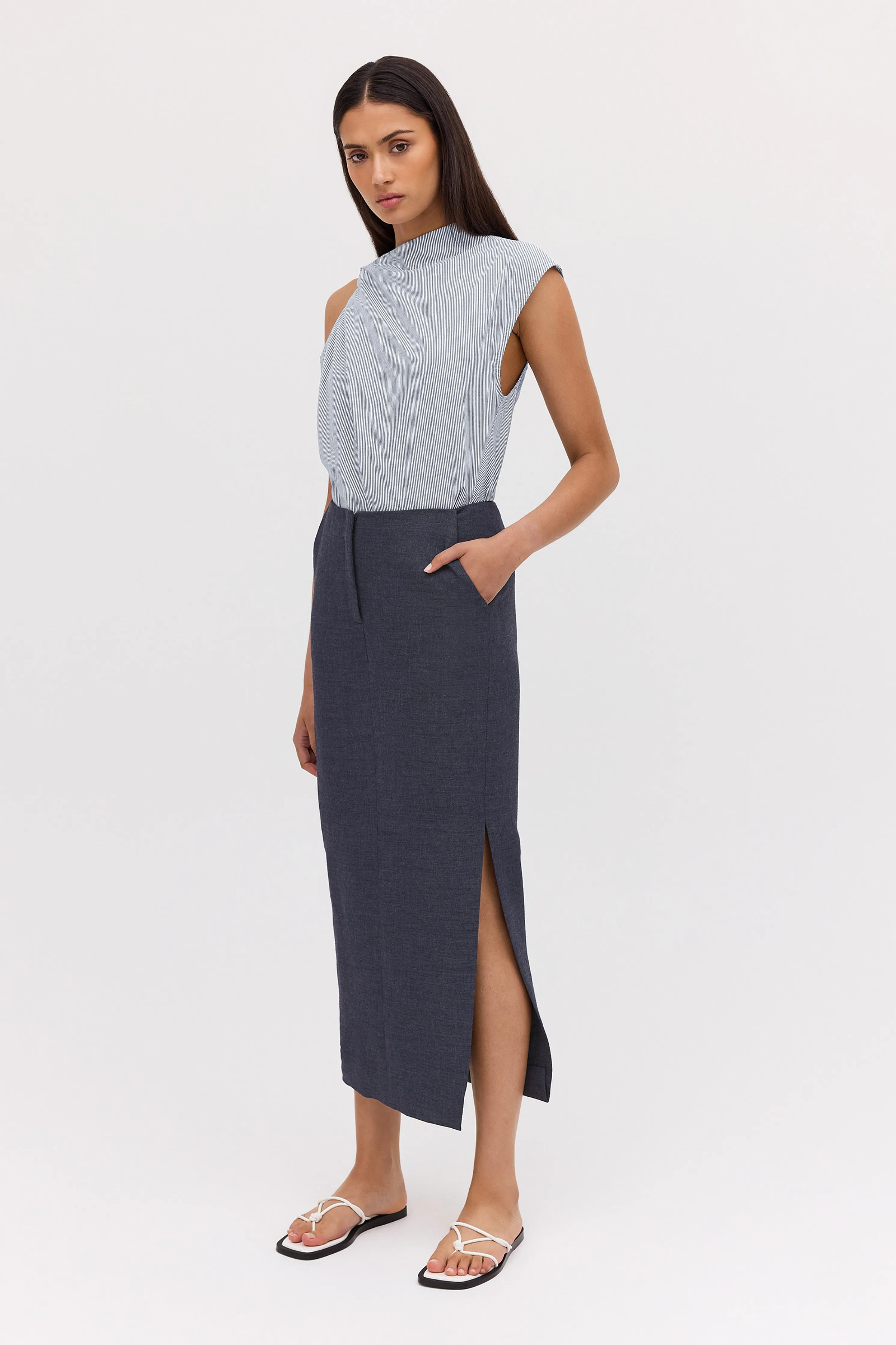 NAVY LINEN UNITY SKIRT