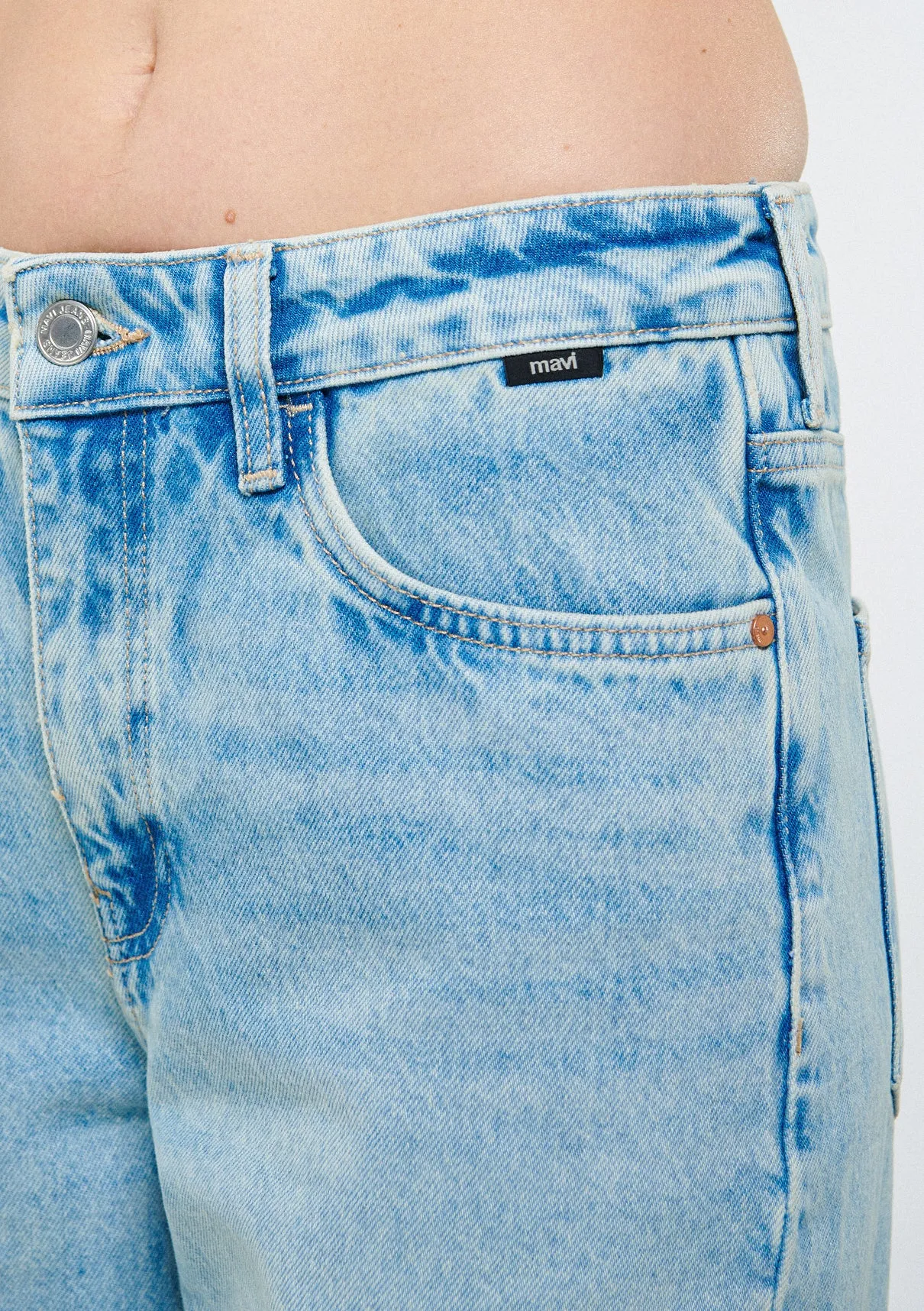 NEW YORK Light Shaded Jean Pants
