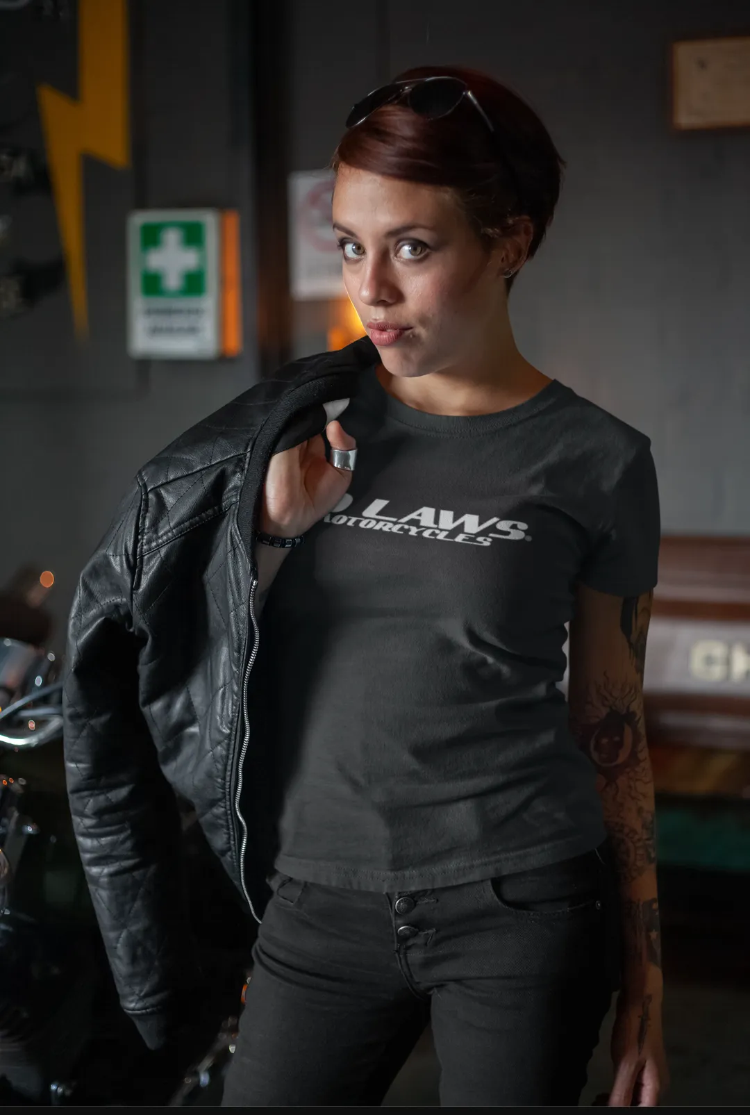 NO LAWS MOTORCYCLES - WOMAN