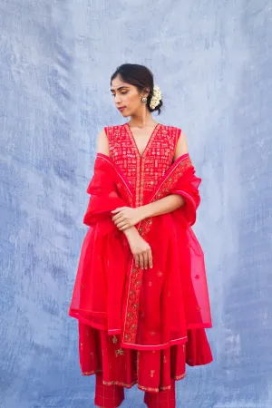 Oorja Kalidar Mettalic Zari Kurta With I Pants