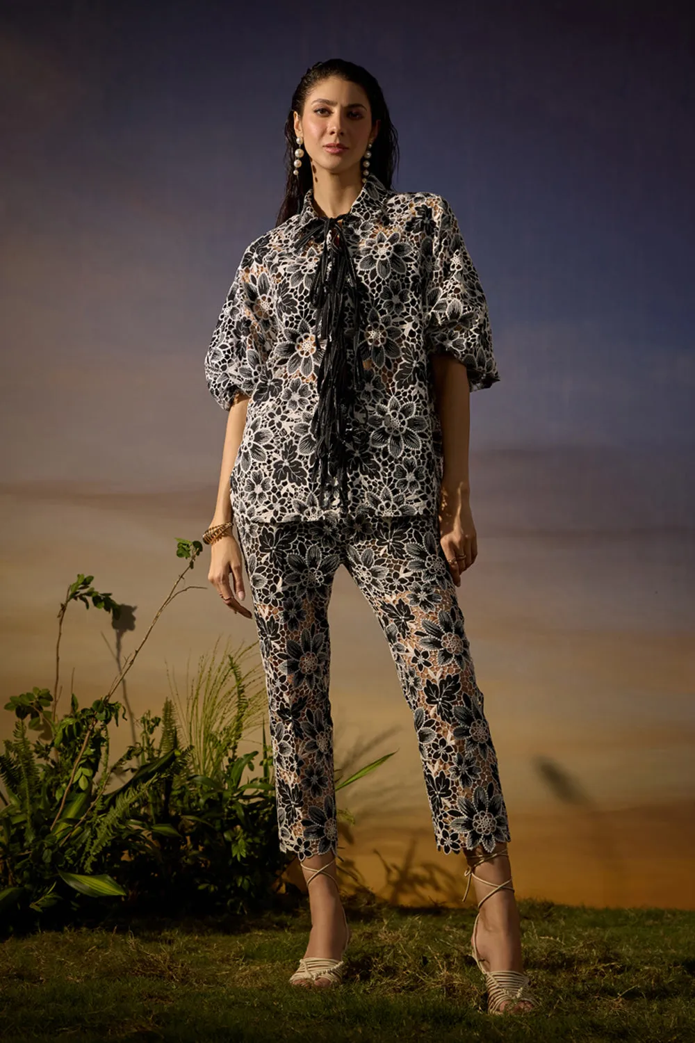 Oversize Floral Magic Pants
