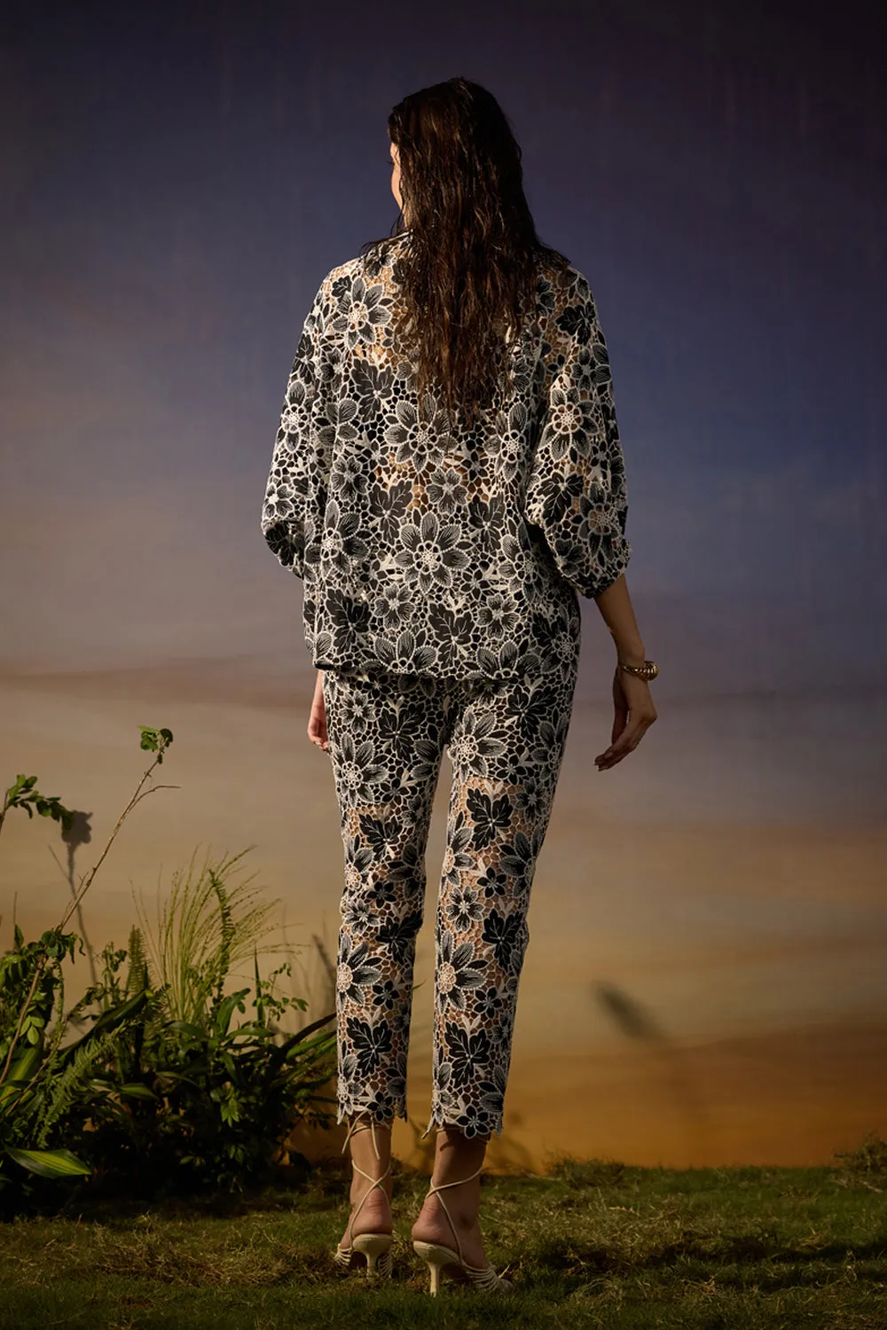 Oversize Floral Magic Pants