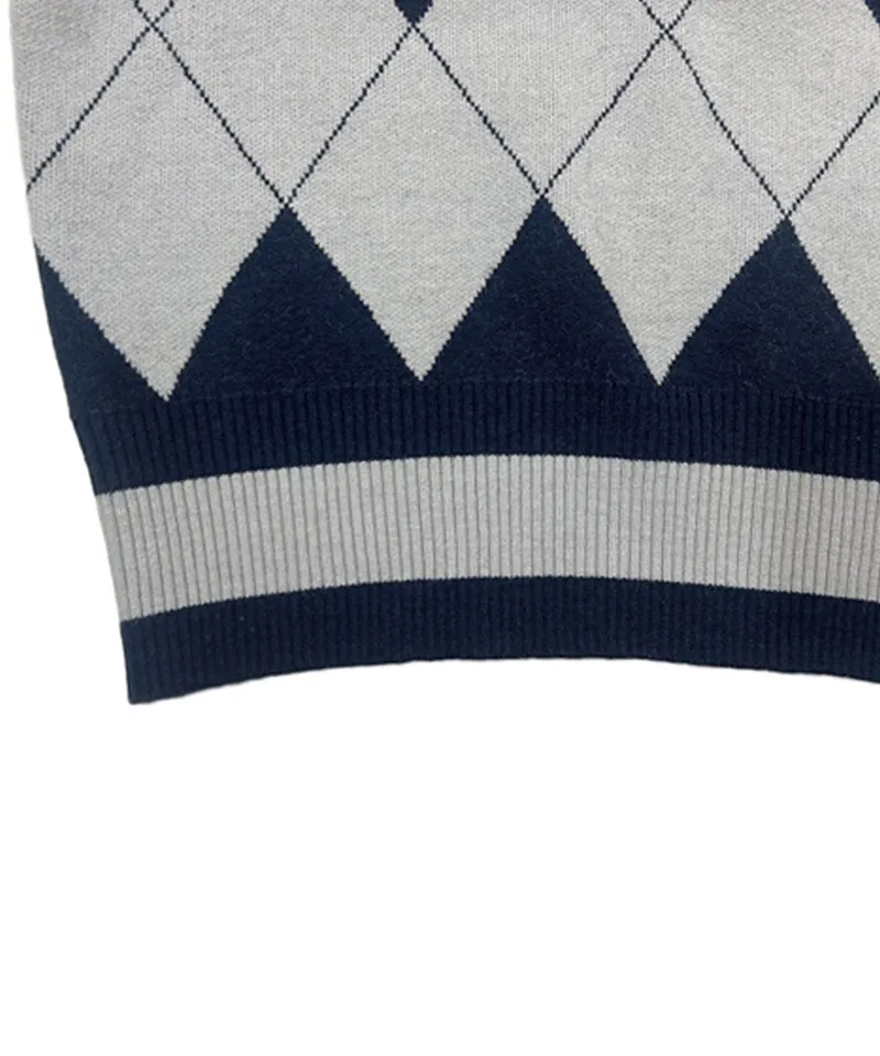 Q.C PLAY: Argyle Check Wool Blend V-neck Vest - Navy
