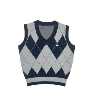 Q.C PLAY: Argyle Check Wool Blend V-neck Vest - Navy