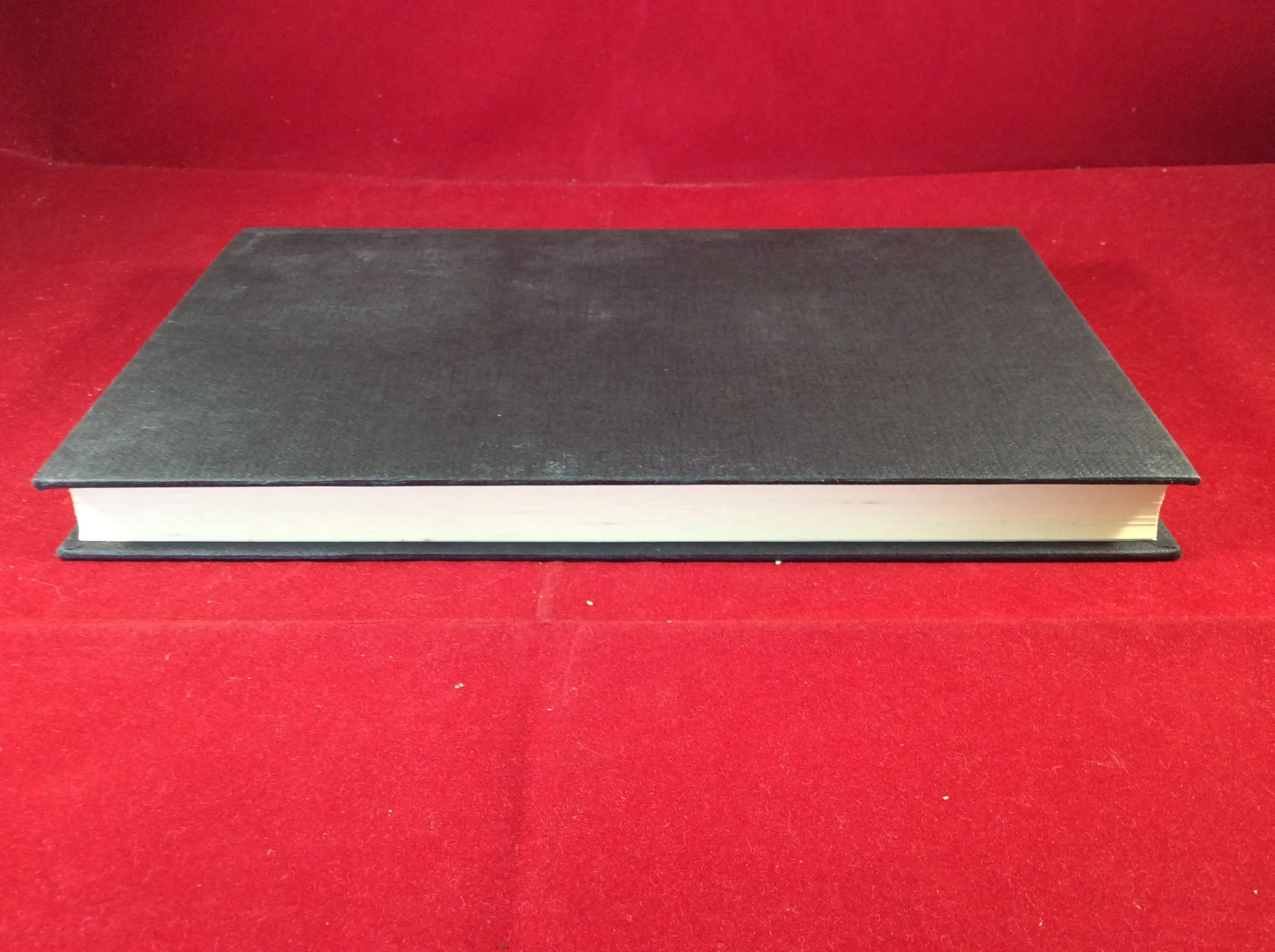 R. Chetwynd- Hayes, The Fantastic World of Kamtellar: A Book of Vampires and Ghouls, William Kimber, 1980, First Edition, Signed.