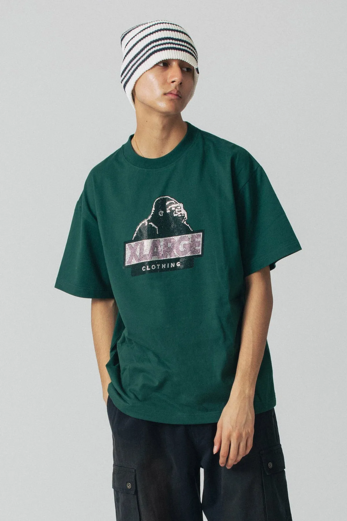 RHINE STONE SLANTED OG TEE - GREEN