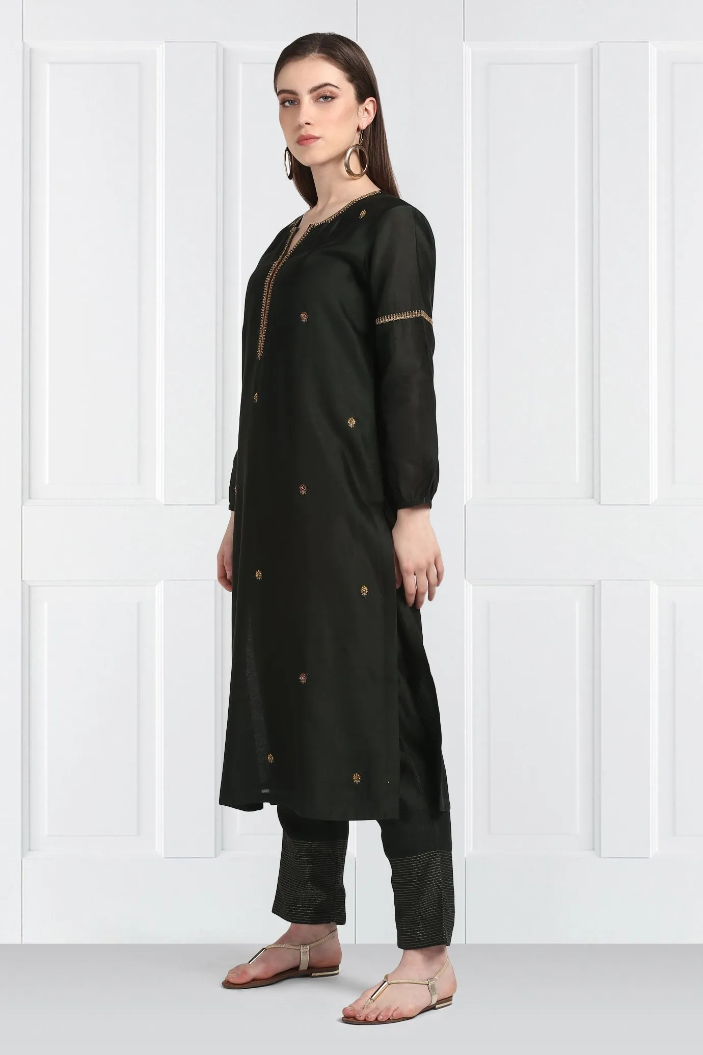 Shyama Butidar Reham Kurta With Pants and Organza Silk Zardozi Dupatta