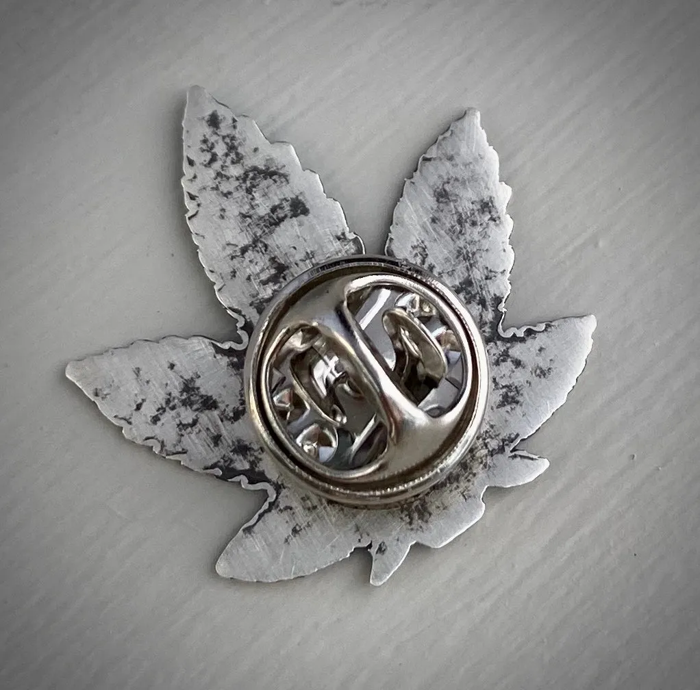 STICKY ICKY Sterling Pin