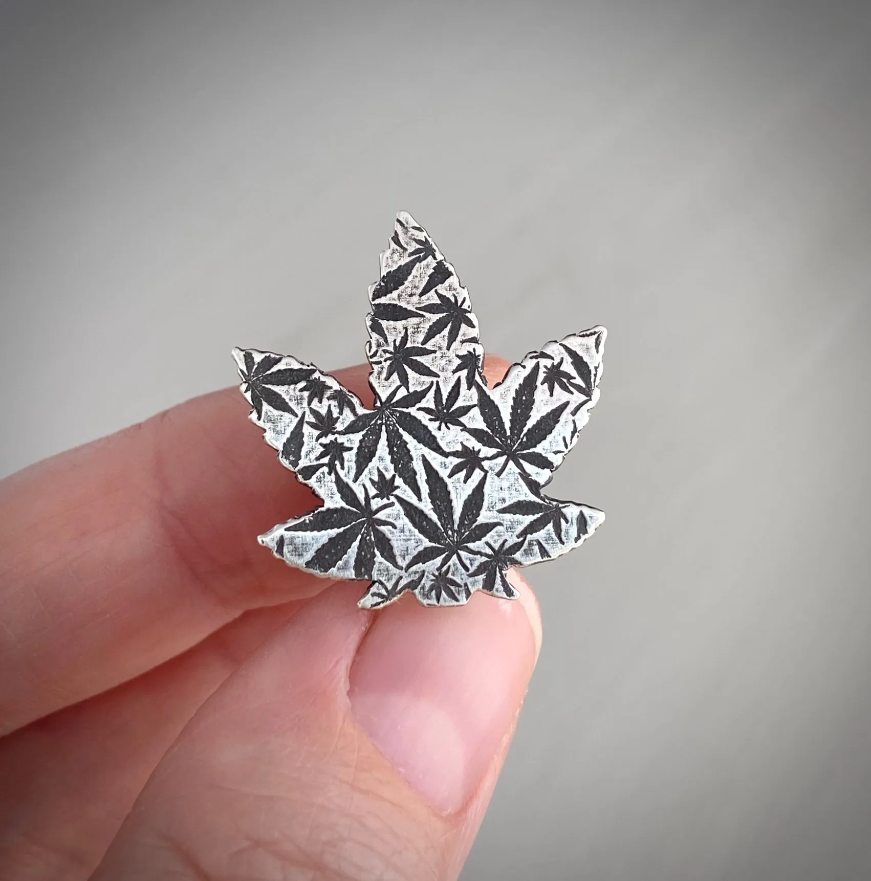 STICKY ICKY Sterling Pin