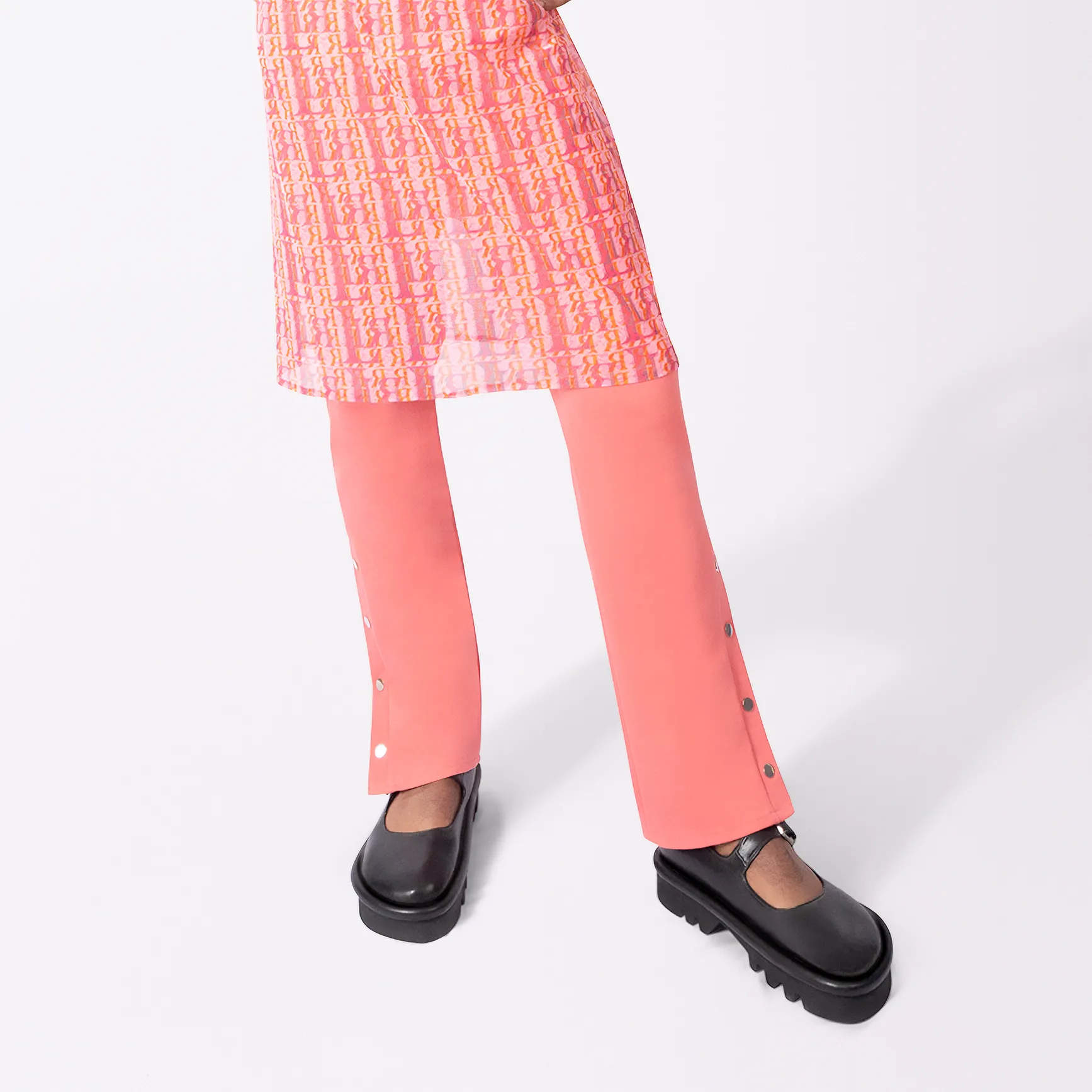 Straight Pants With Side Pockets And Snaps On Hem