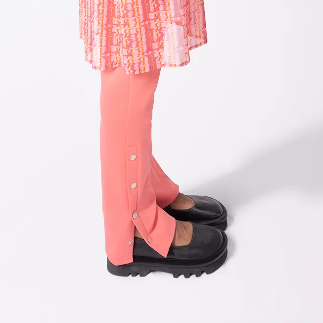 Straight Pants With Side Pockets And Snaps On Hem