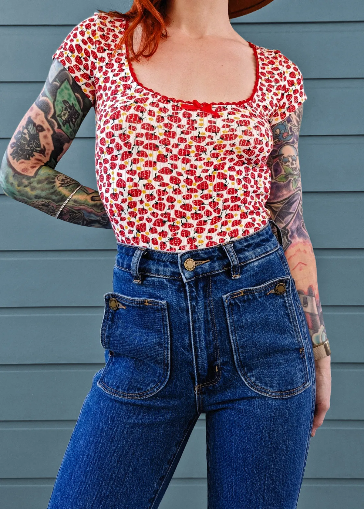 Strawberry Daisy Rib Tee