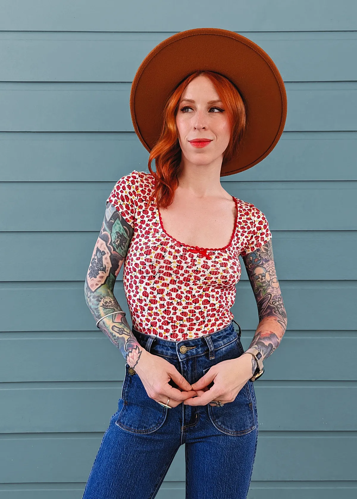 Strawberry Daisy Rib Tee