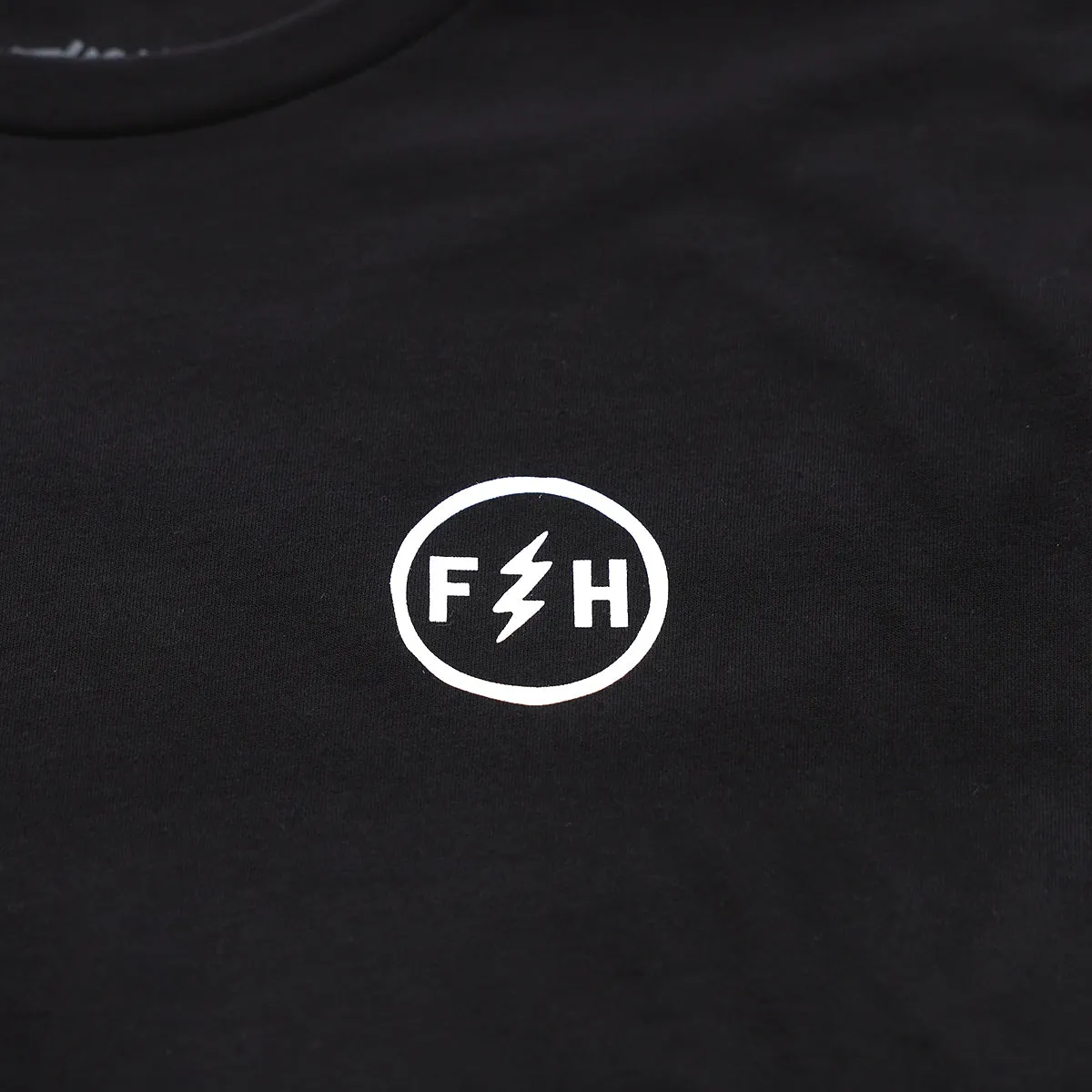 Stray Tee - Black