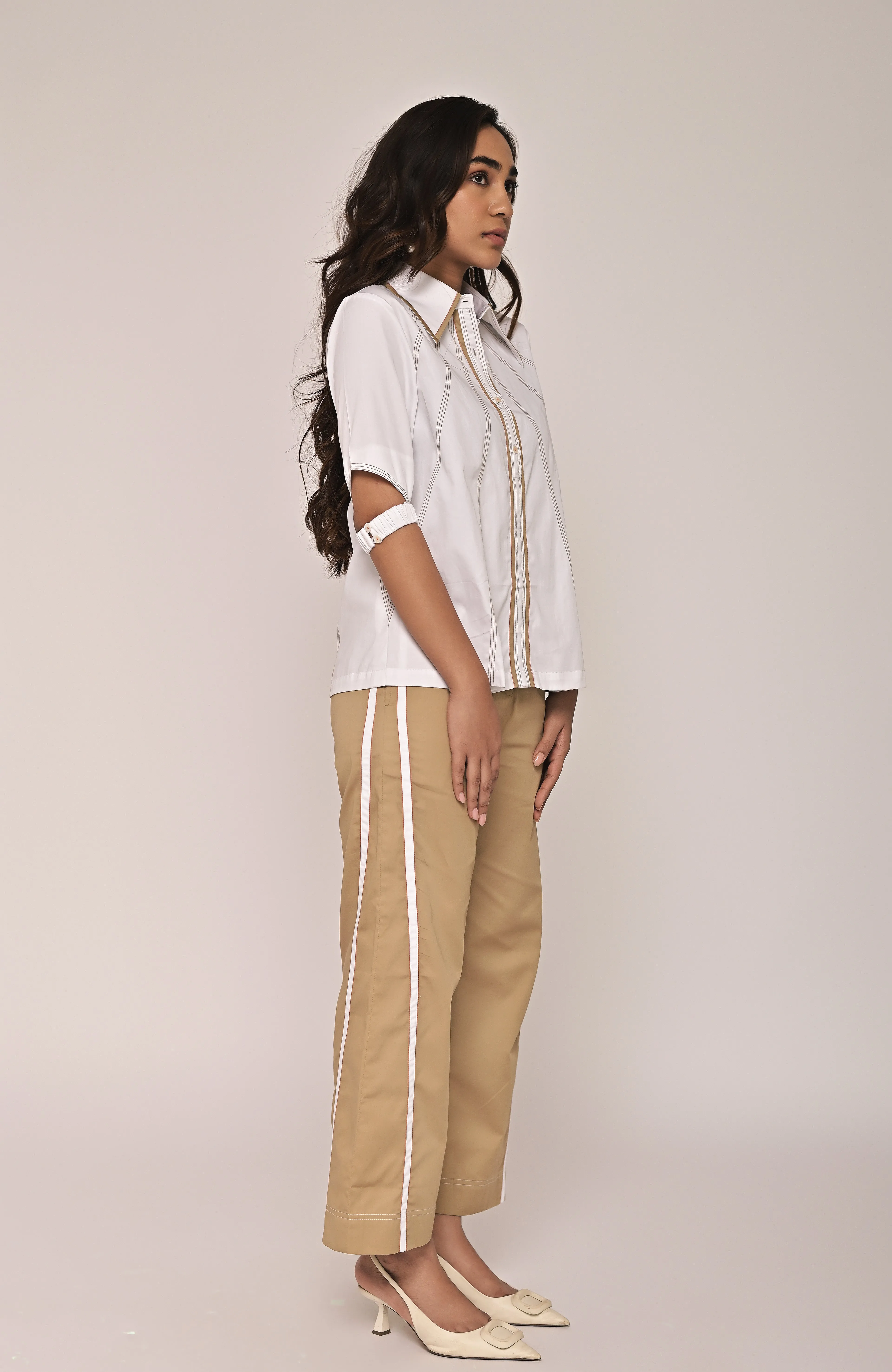 Sunshine Coord (White and Beige)