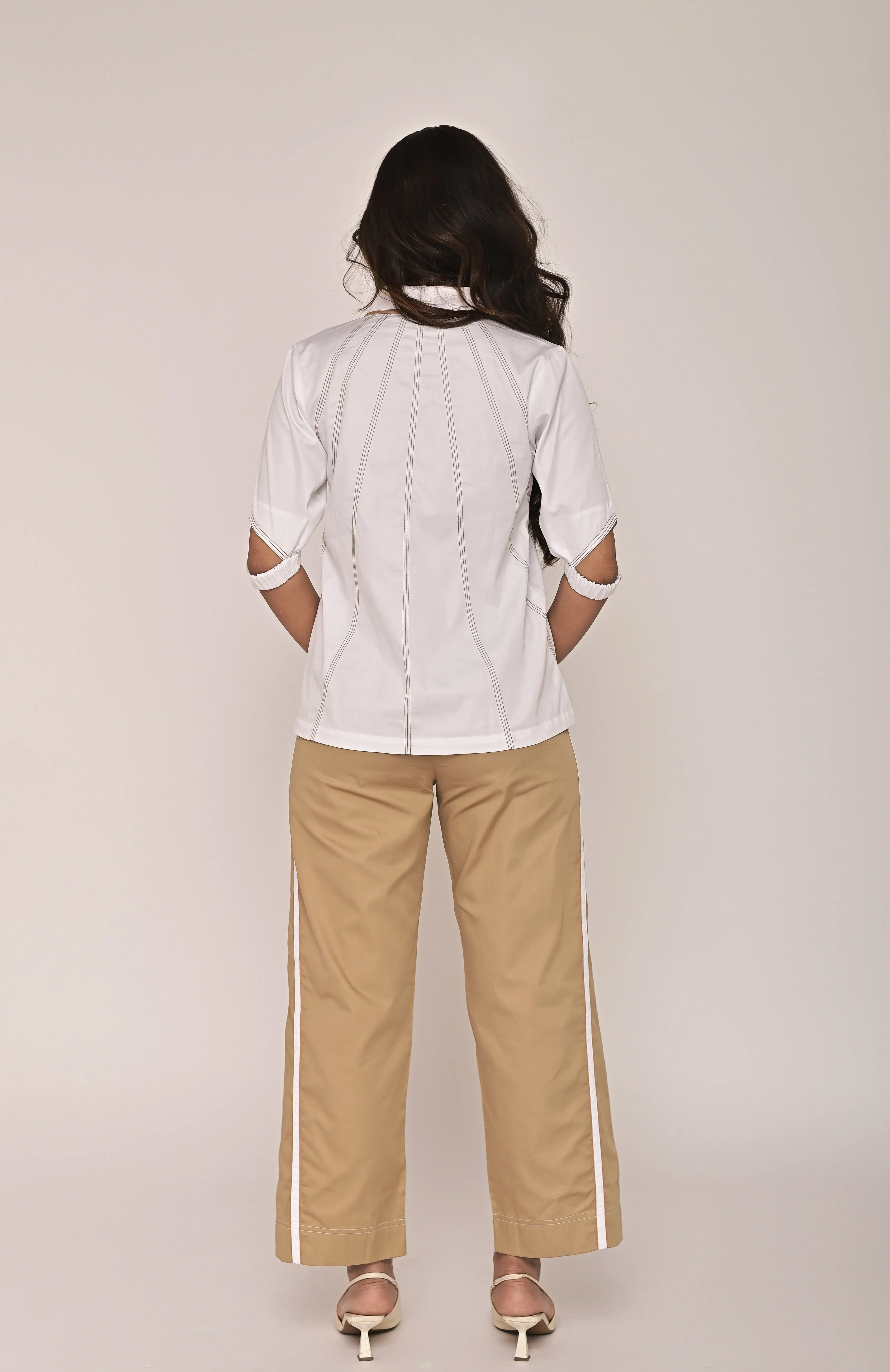 Sunshine Coord (White and Beige)