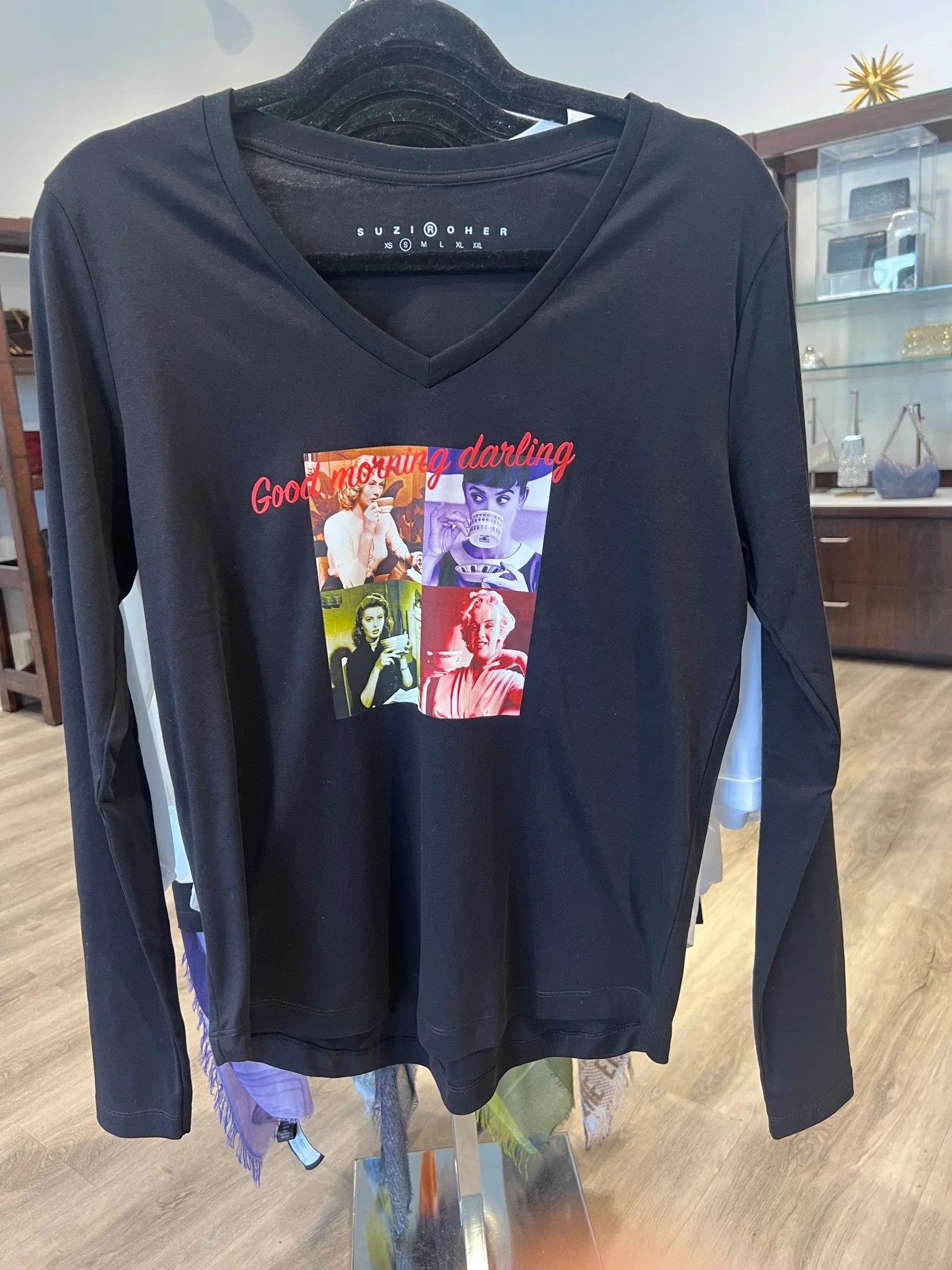 Suzi Roher Victoria t-shirt