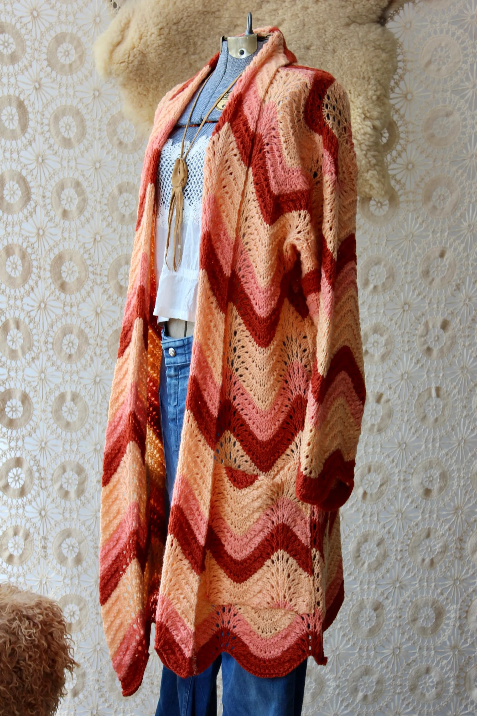 The Highlands Foundry Peach Zig Zag Crochet Duster THF145