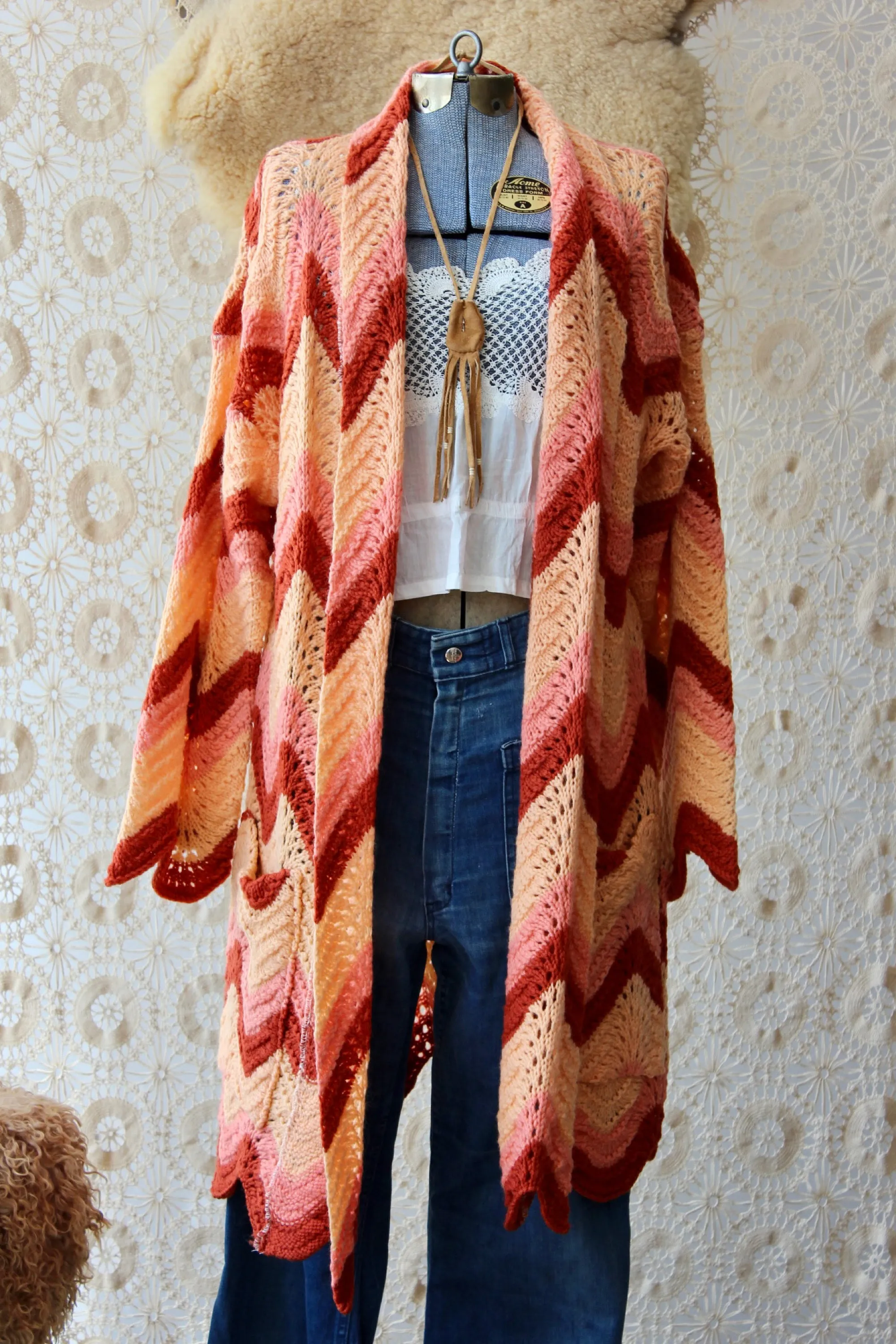 The Highlands Foundry Peach Zig Zag Crochet Duster THF145