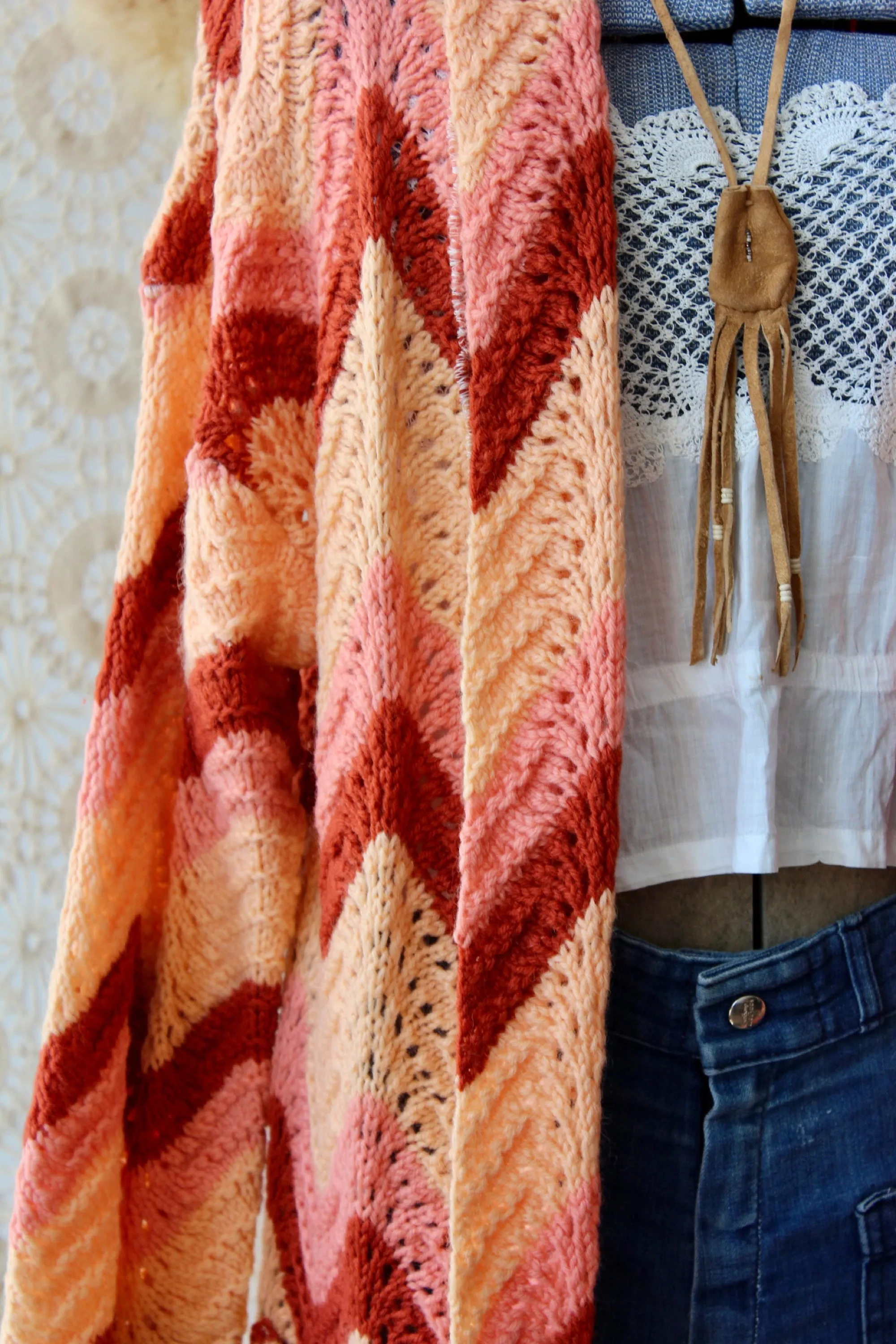 The Highlands Foundry Peach Zig Zag Crochet Duster THF145