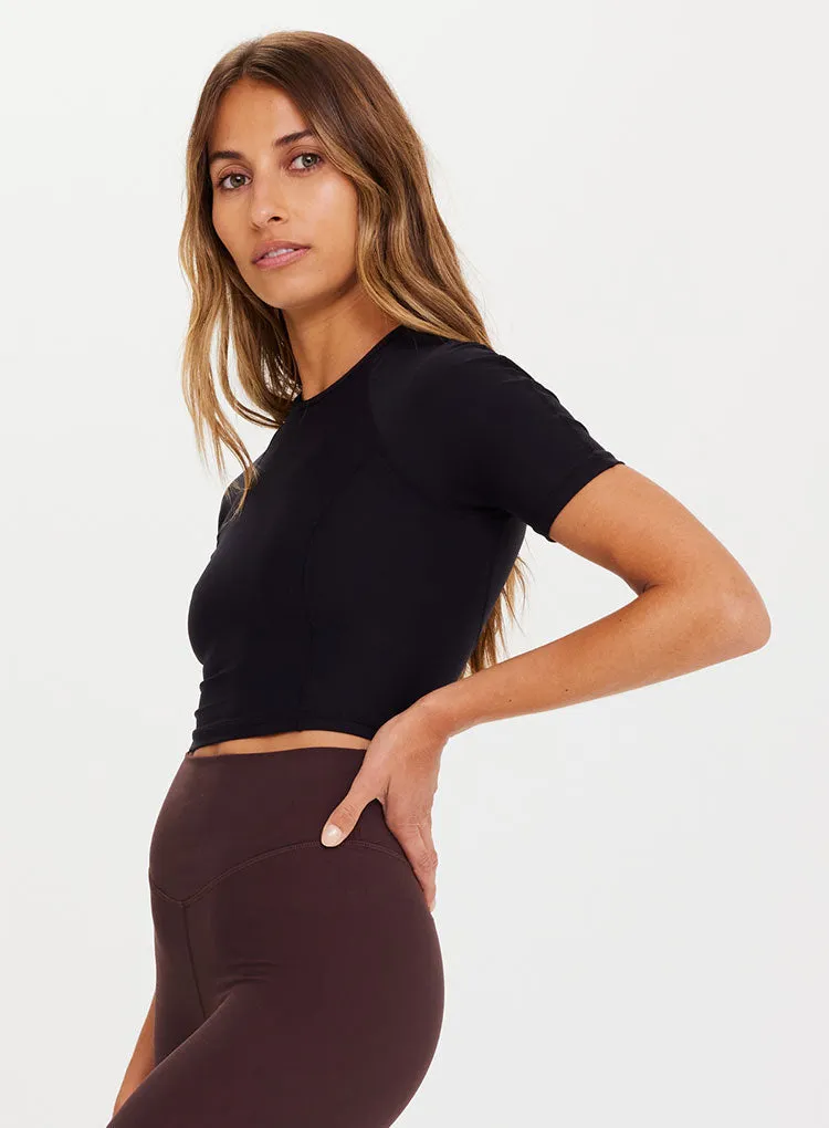 THE UPSIDE KIM CROP TEE