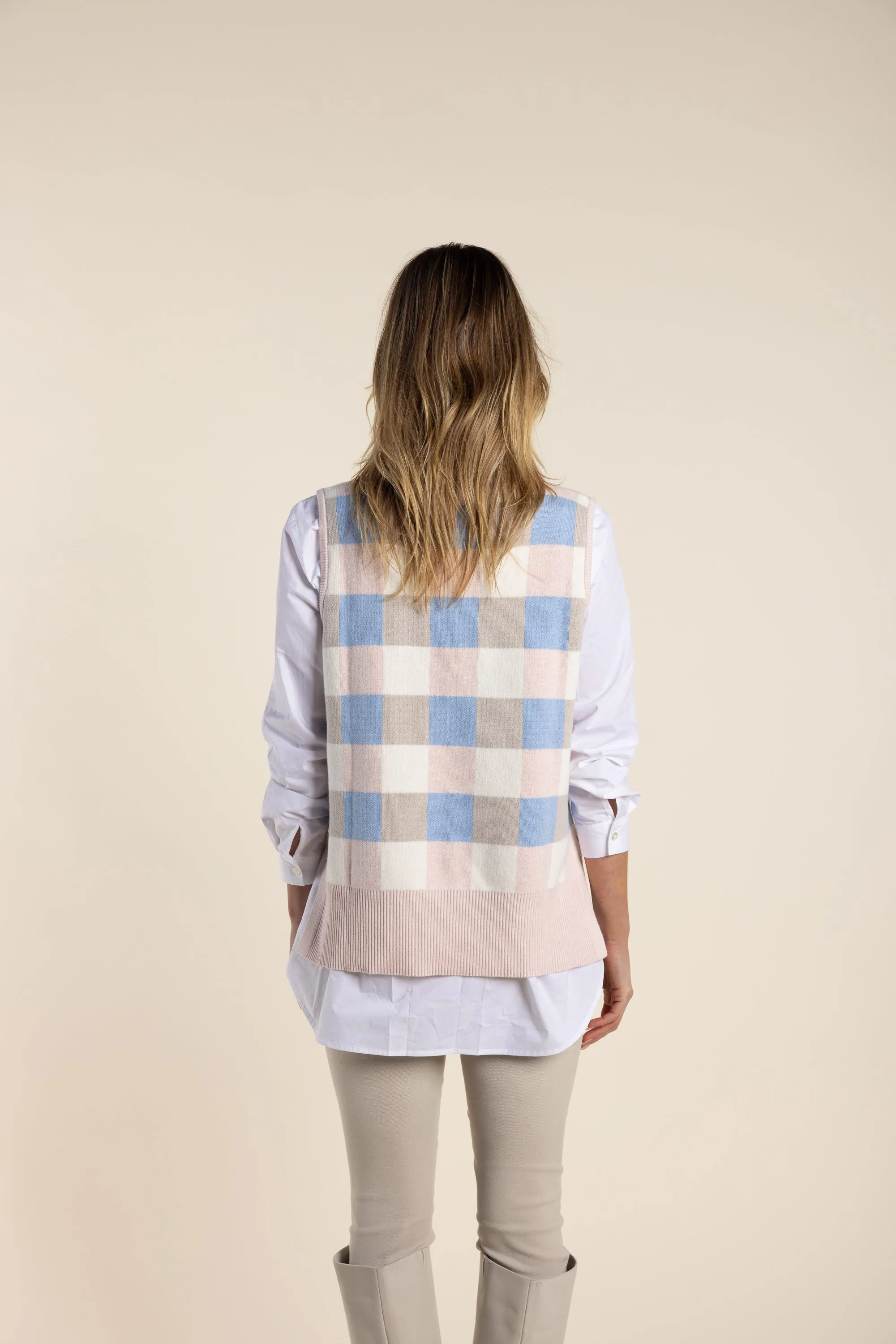 Two Ts check vest